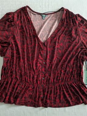 Terra & Sky Women's 4X Red & Black Leaf Print Button-Front Peplum Top NWT